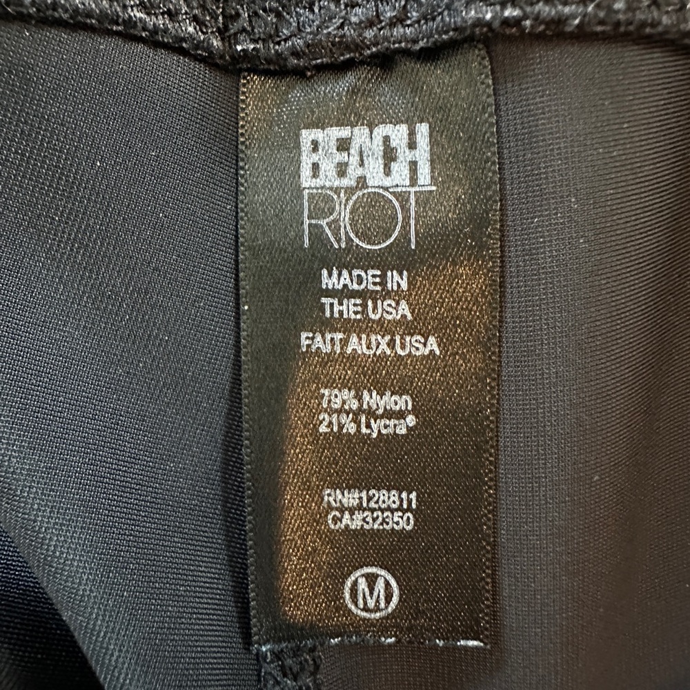 Beach Riot Black Leggings - Picture 4 of 5